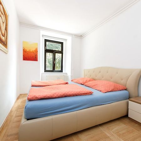 Apartments Vega Ljubljana Luaran gambar