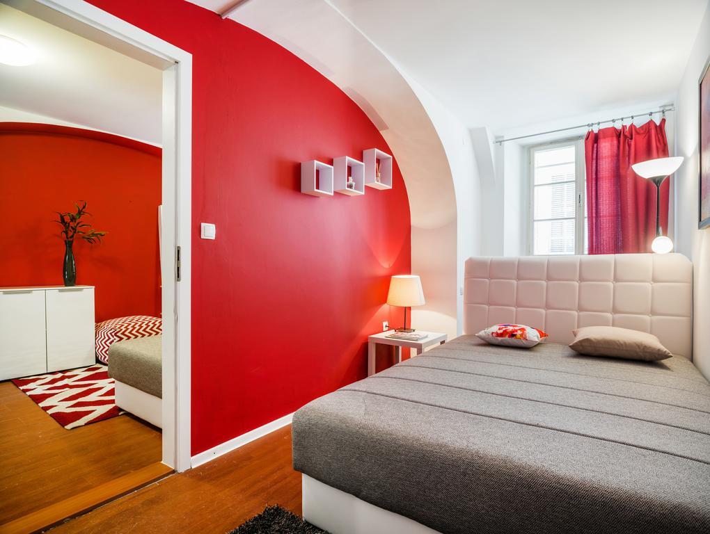 Apartments Vega Ljubljana Bilik gambar